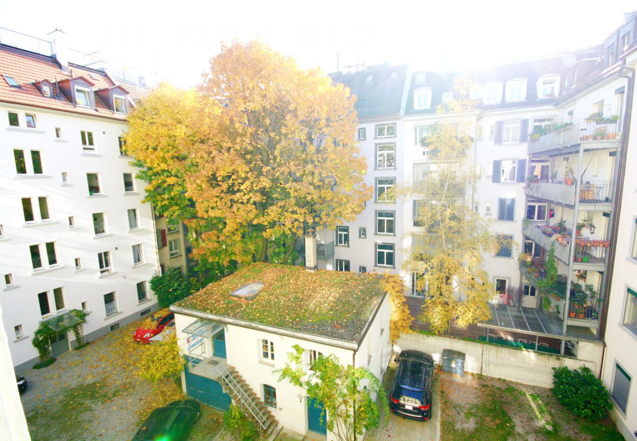 Ferienwohnung in Zürich - ZH Rodriguez - Stauffacher HITrental Apartment