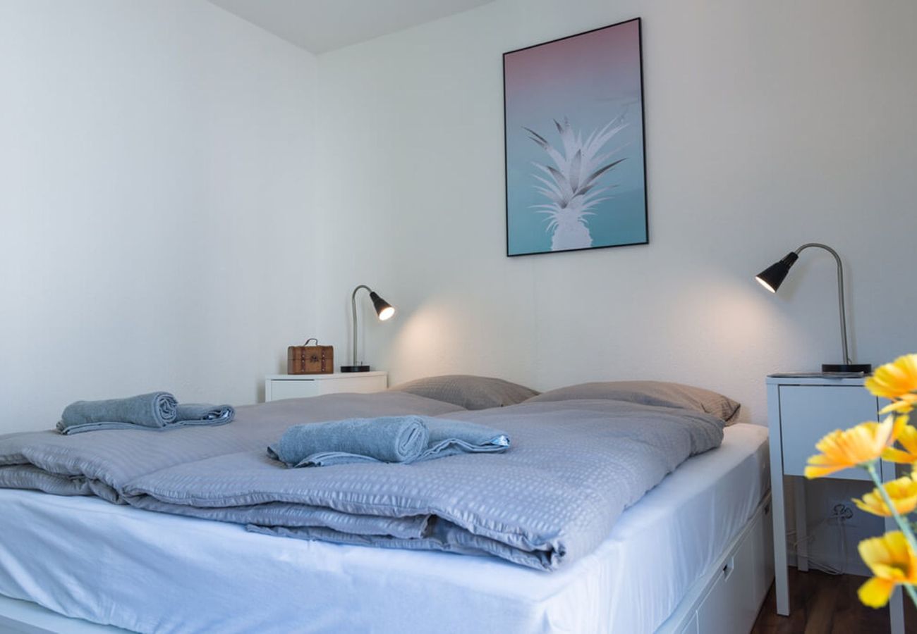 Ferienwohnung in Zürich - ZH Pineapple II - HITrental Wiedikon Apartments