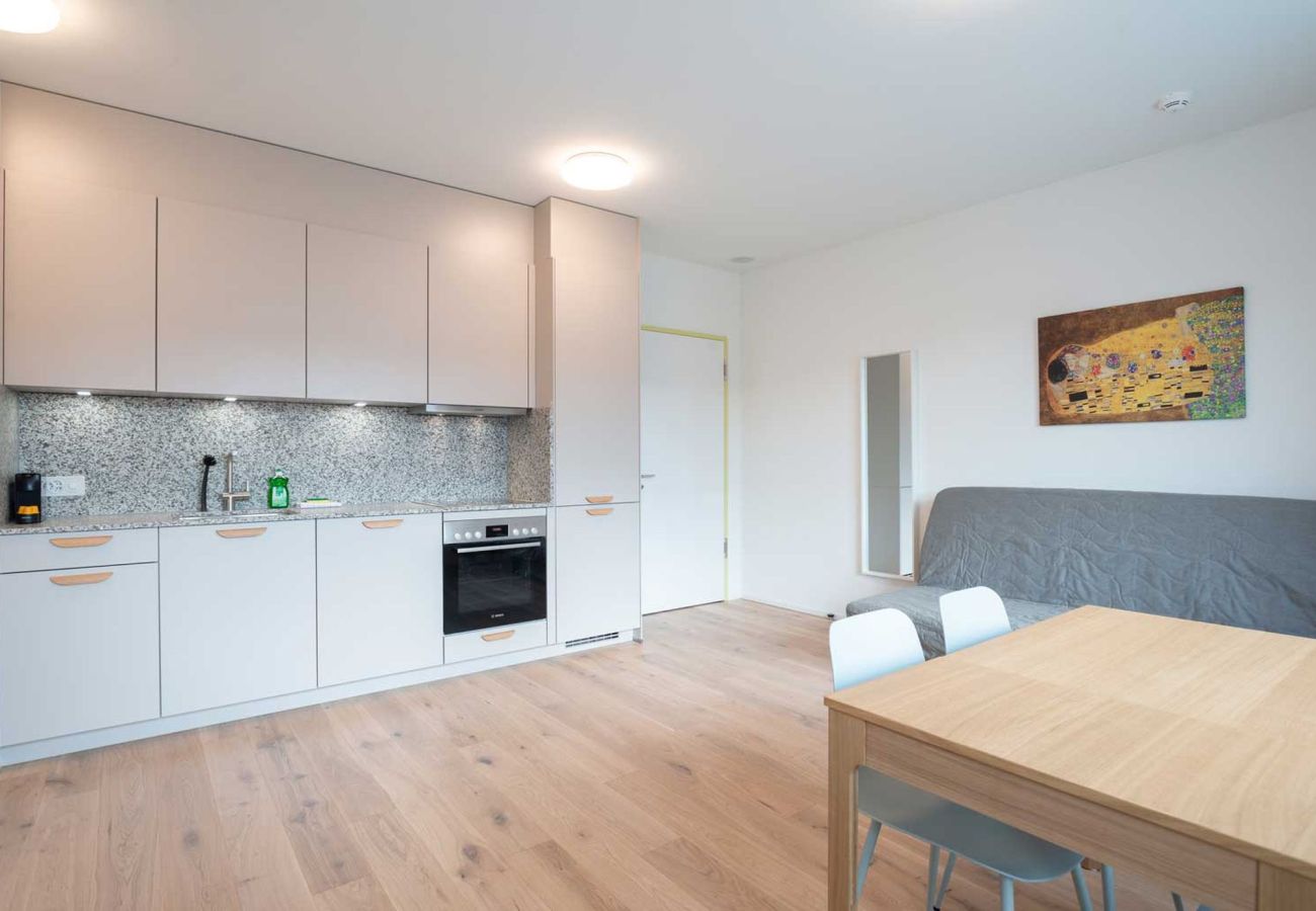 Apartamento en Zurich - ZH Yellow 5 - Letzigrund HITrental Apartment