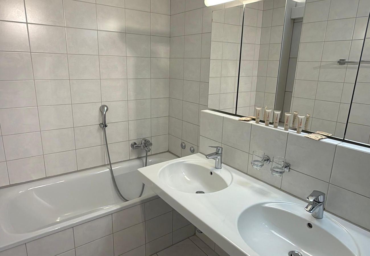 Apartamento en Zurich - ZH Kuhn - Stauffacher HITrental Apartment