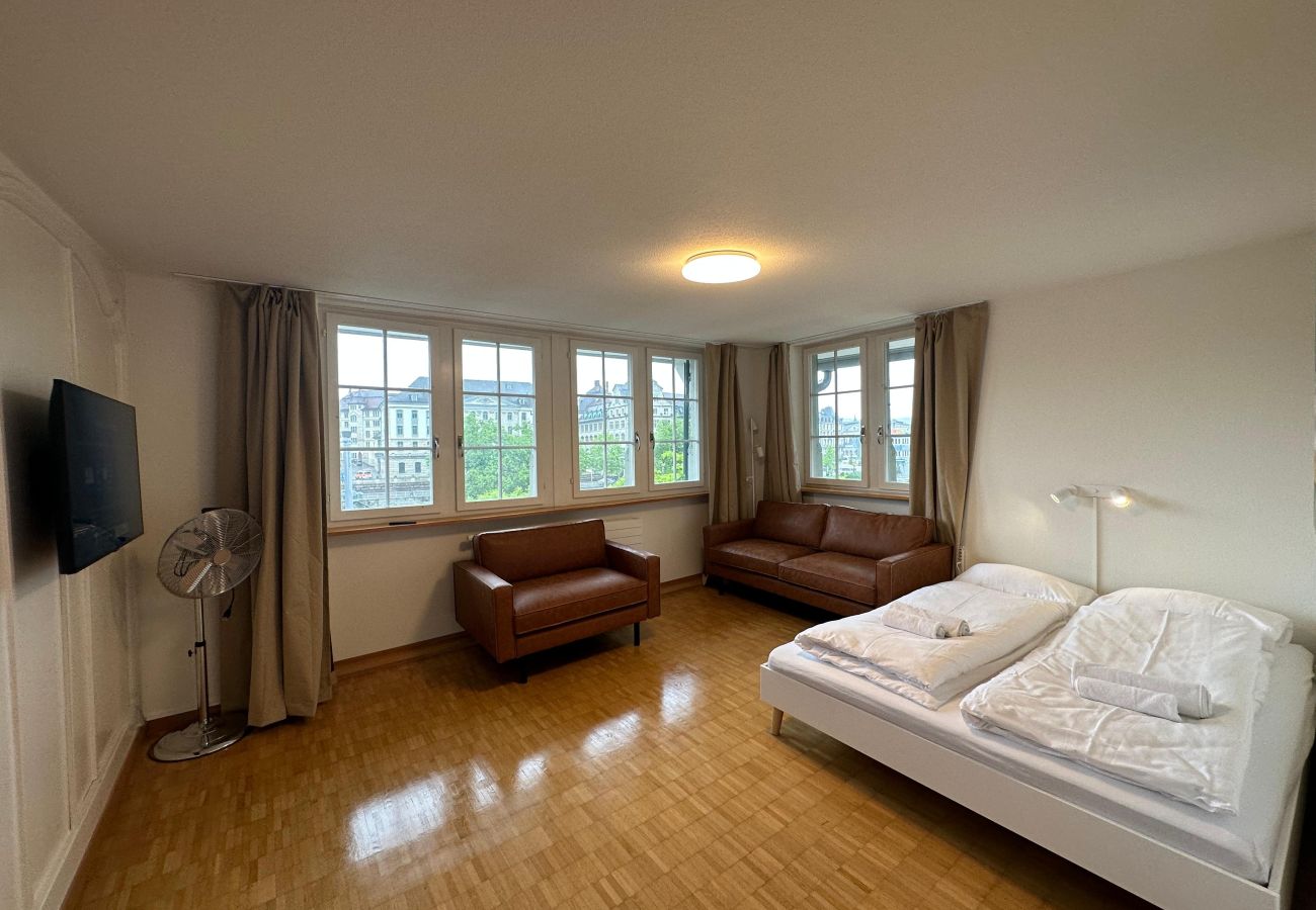 Apartamento en Zúrich - ZH Brecht 3 - Limmatquai HITrental Apartment