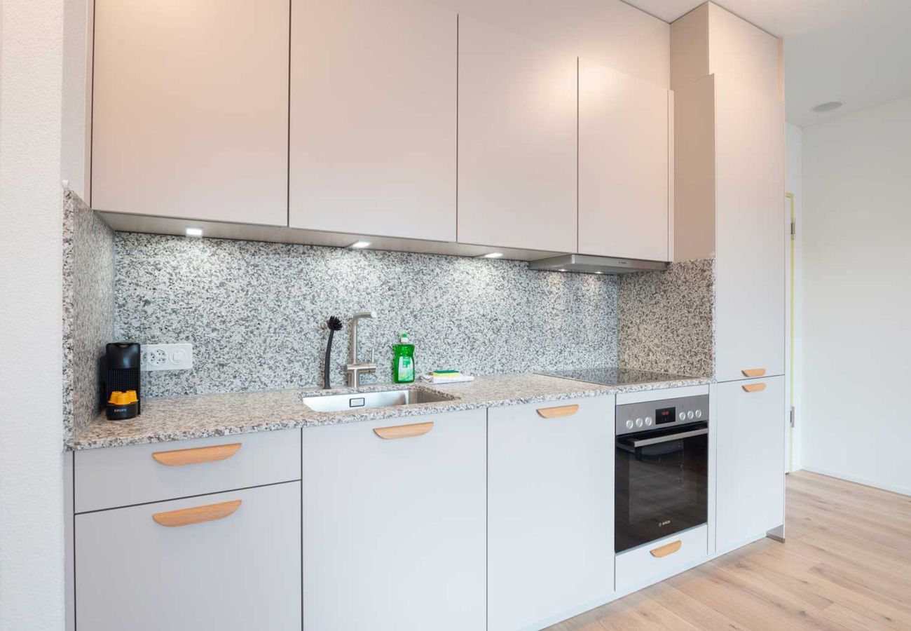 Apartamento em Zurich - ZH Yellow 5 - Letzigrund HITrental Apartment