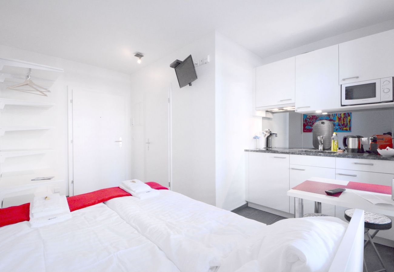 Квартира-студия на Luzern - LU Station II - HITrental Apartment