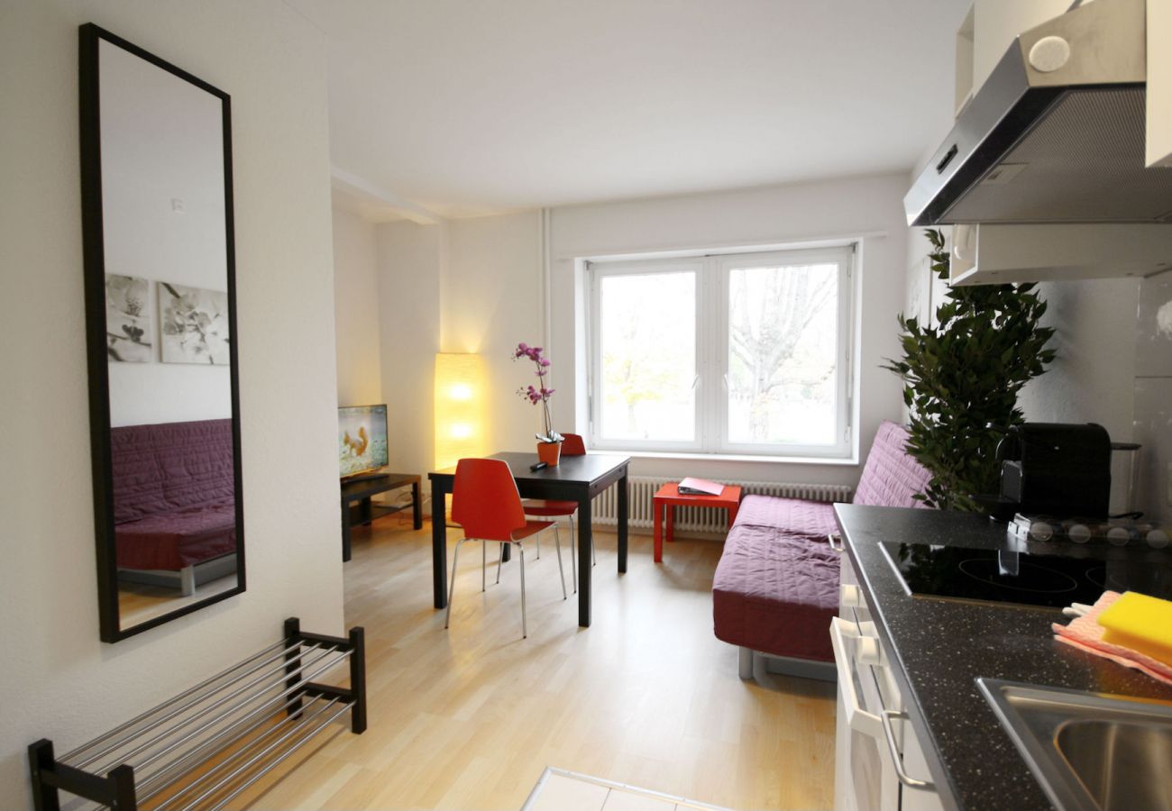 Апартаменты на Zurich - ZH DaCosta - Stauffacher HITrental Apartment